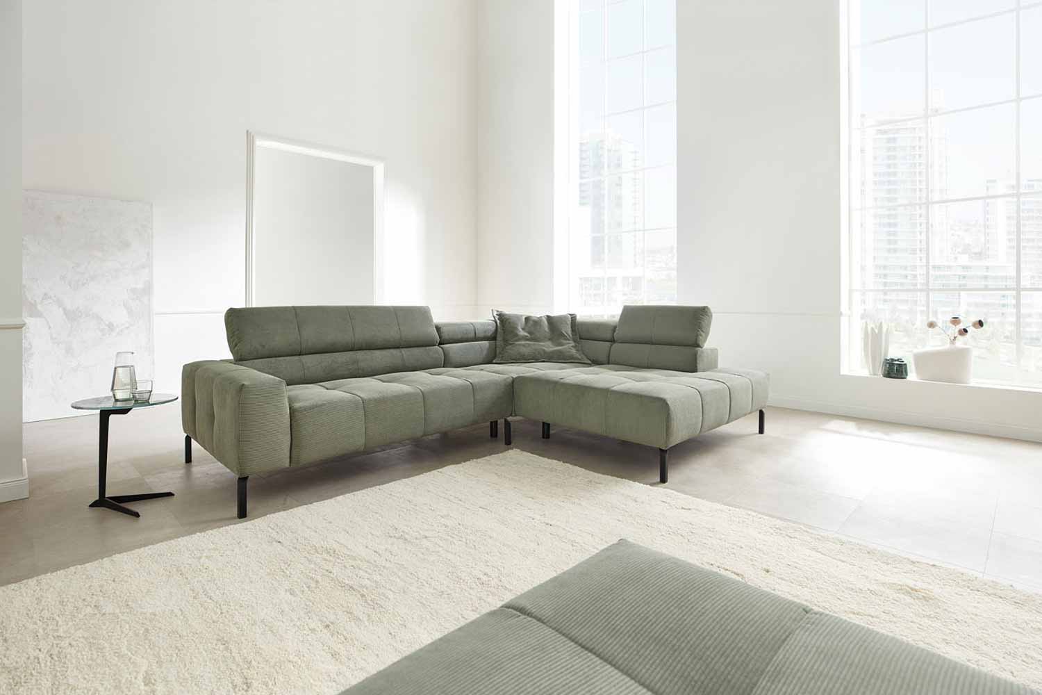 Hilker Ecksofa HC 34 inkl. Kopfteilfunktion in Trendstoff Cord