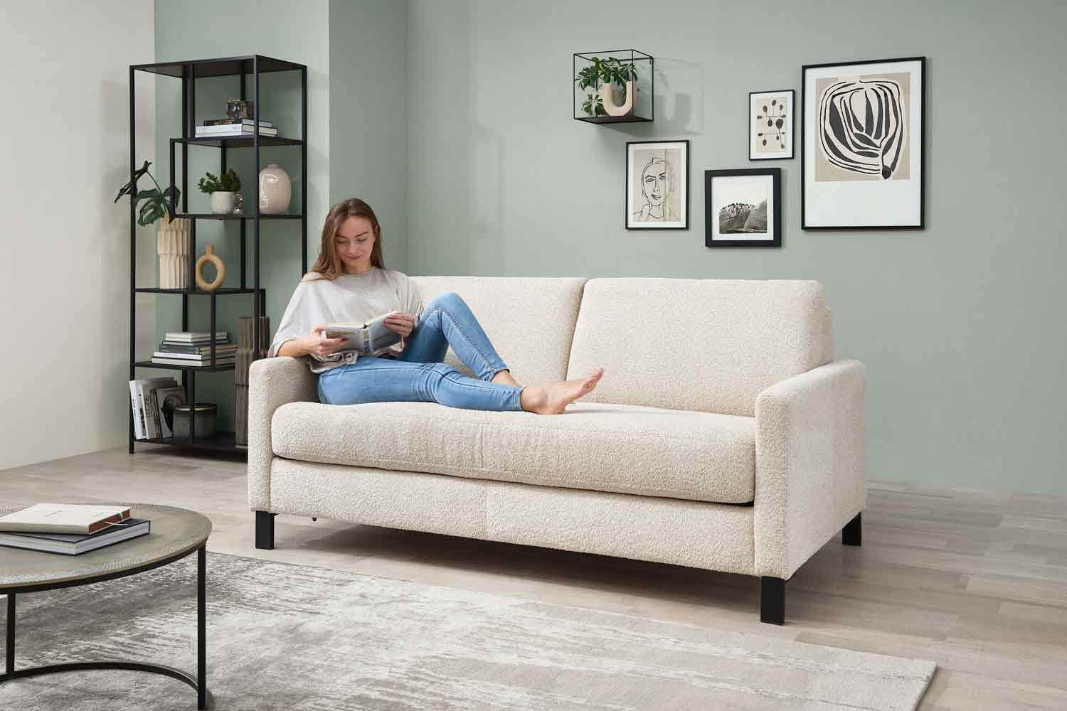 Schlafsofa inkl. Kaltschaummatratze in Bouclé Stoff