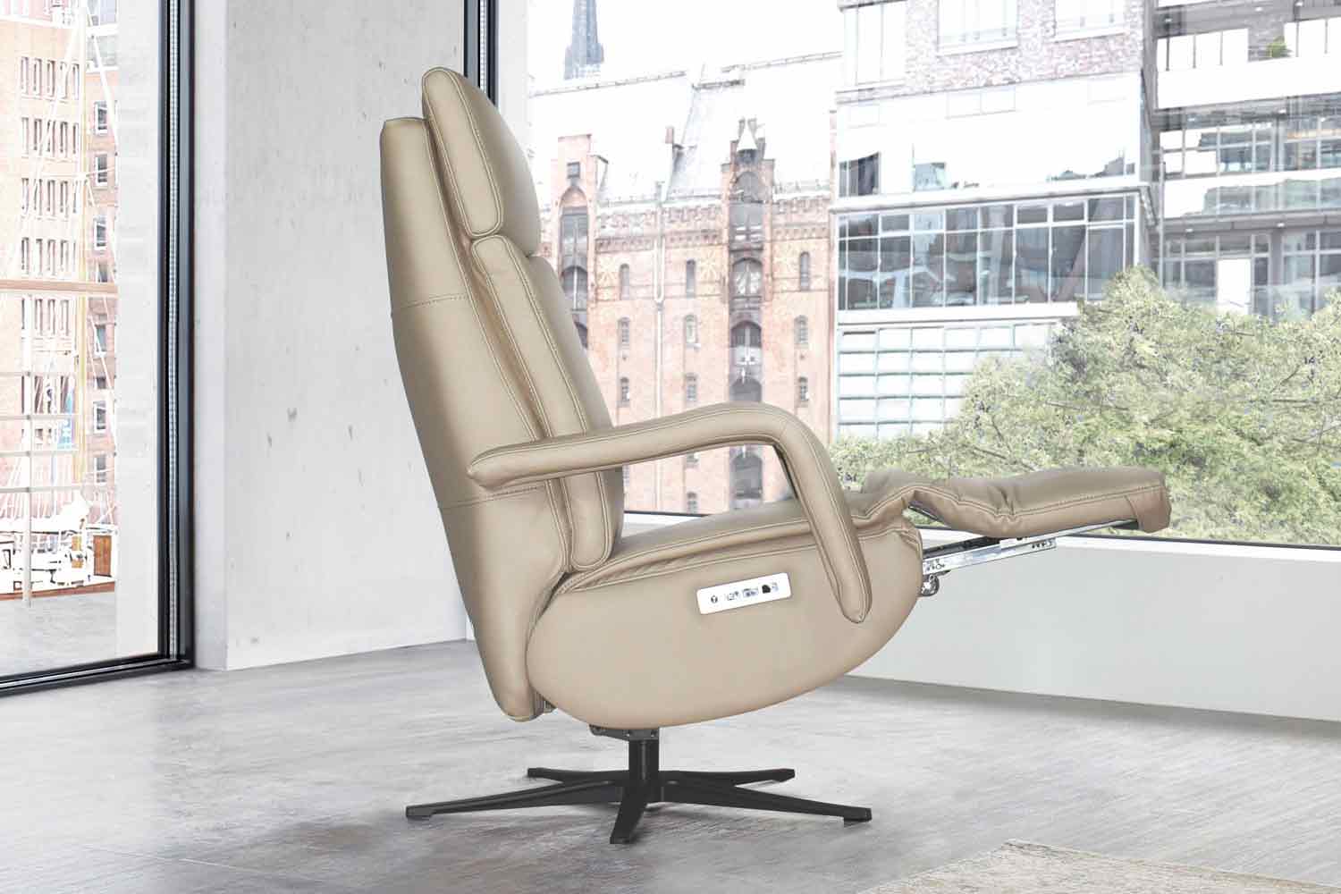 Relaxsessel mit 3-motorischer Relaxfunktion und Herz-Waage