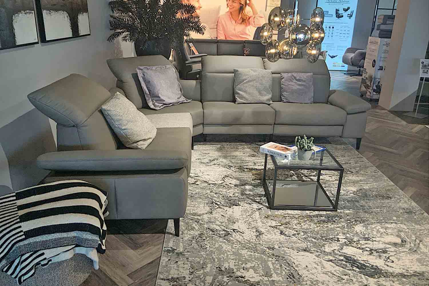 Thomas Brunner Leder Ecksofa Edition No.4 inkl. motorischer Relaxfunktion 