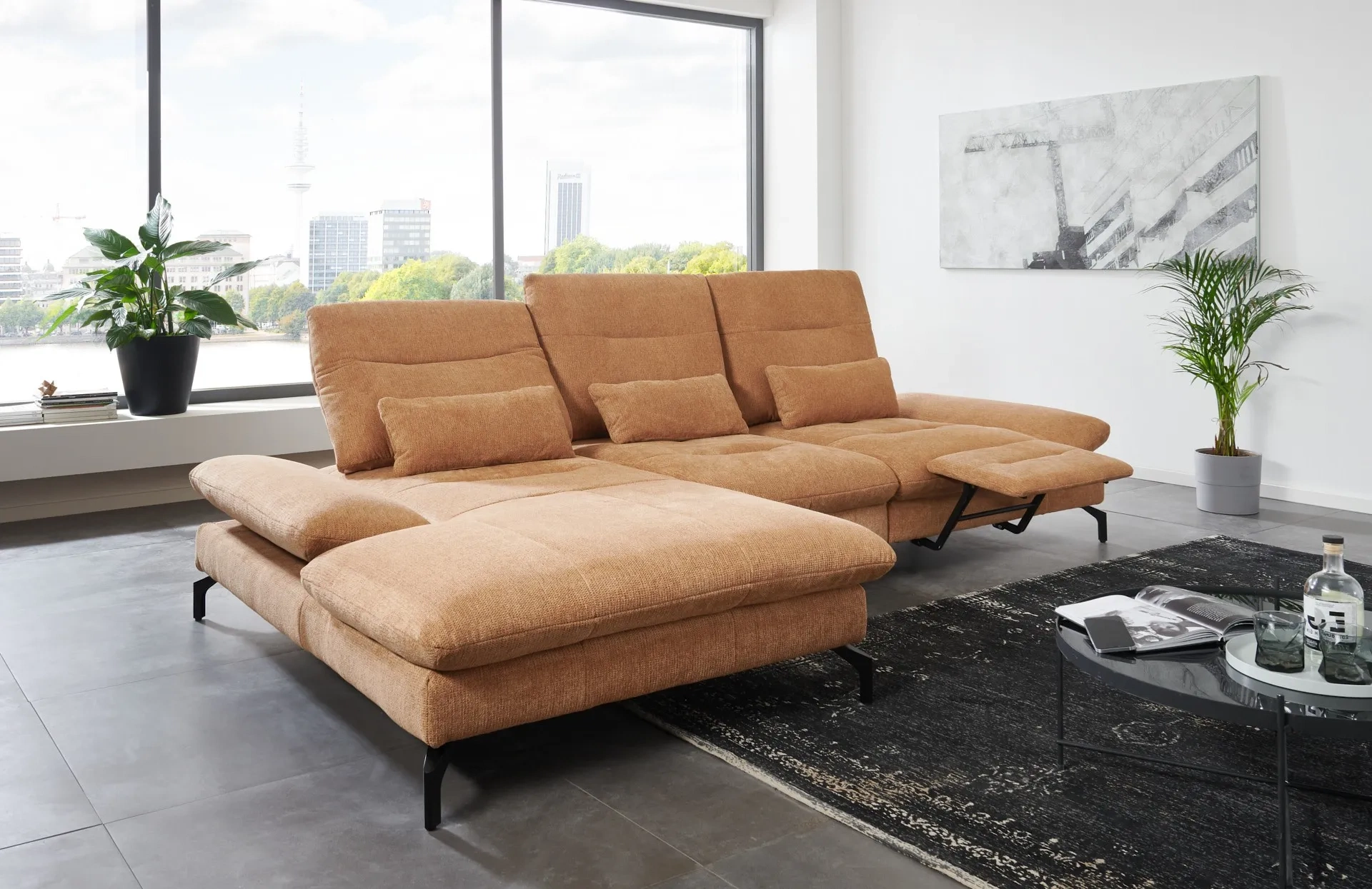 Stoff Ecksofa in L-Form mit manueller Sitztiefenverstellung