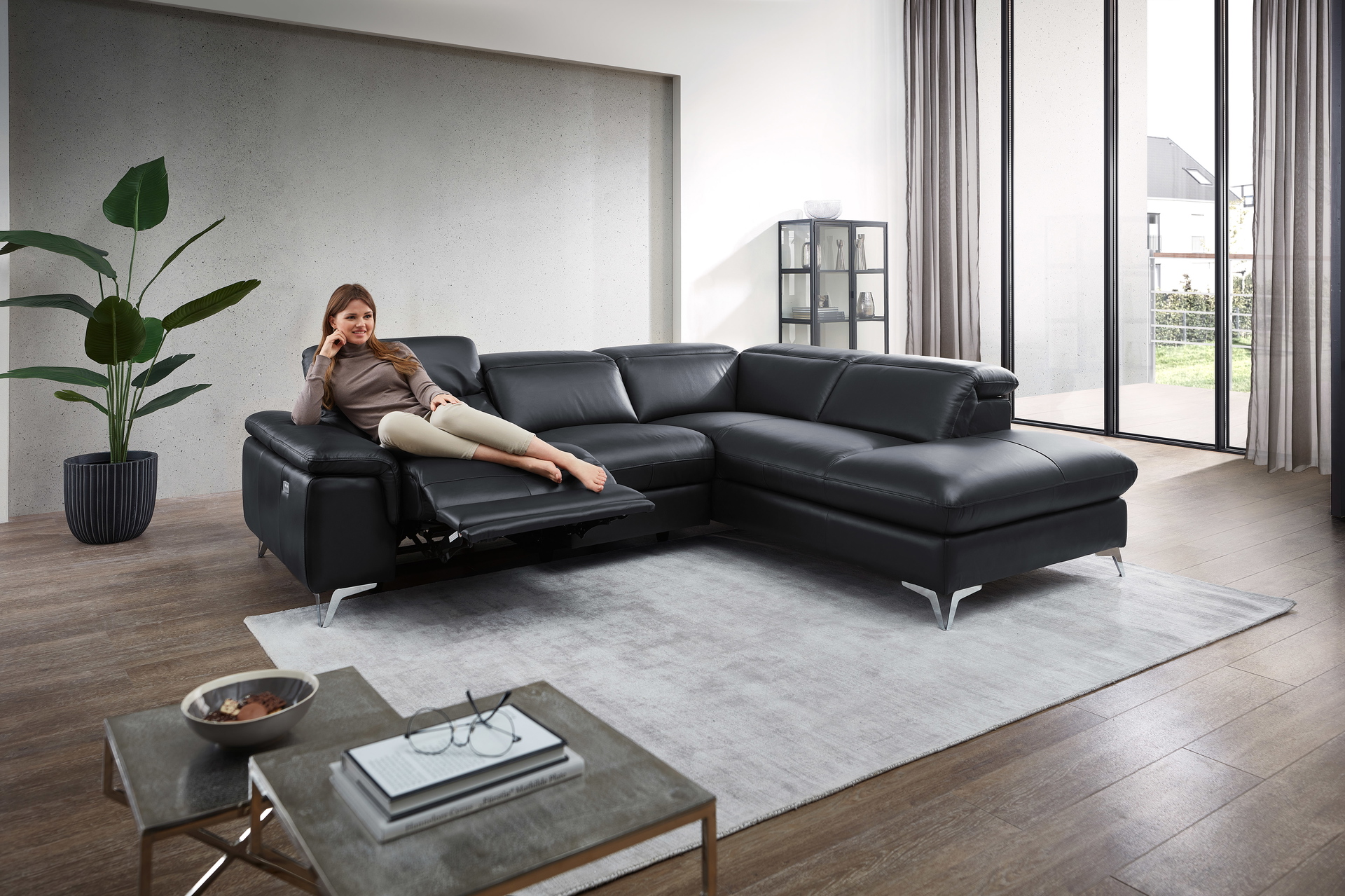 Ecksofa Seahawk mit manueller Kopfteilverstellung in Leder 