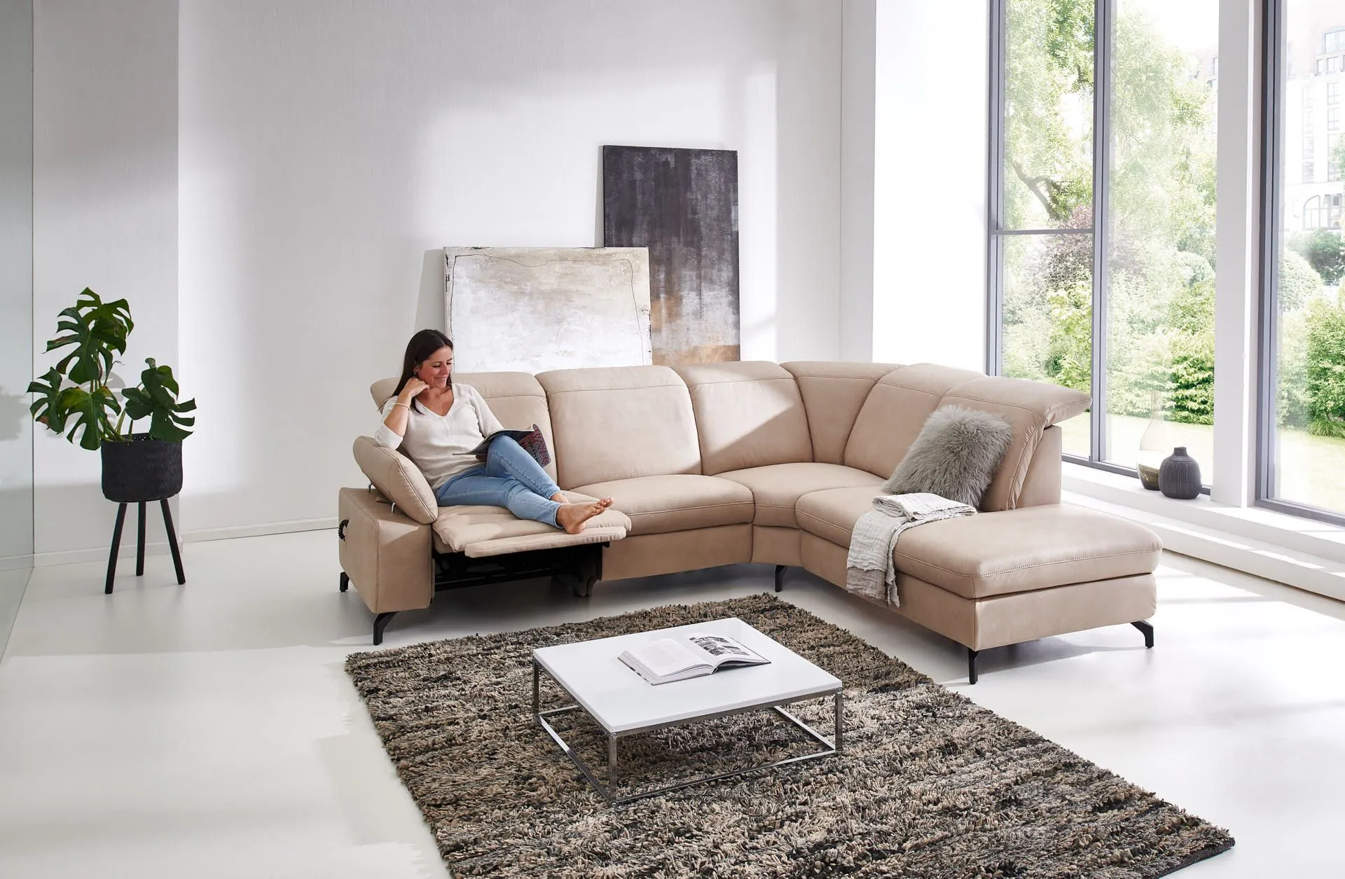 Ecksofa mit Funktionen, Armlehnenfunktion und Kopfteilfunktion Beige links mit höhen Neigungsverstellung mit Kopfteilfunktion 