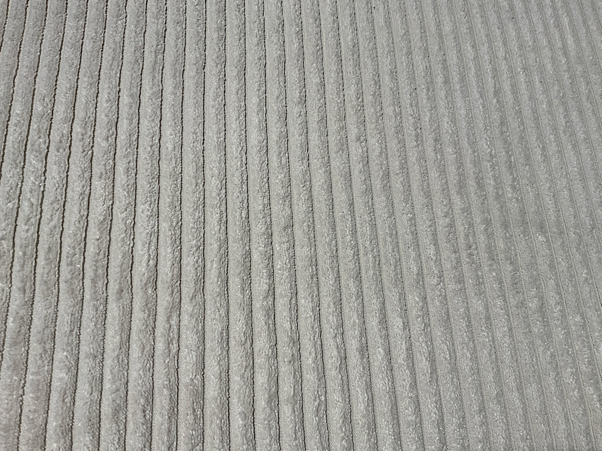 Hilker Ecksofa HC 45 mit motorischer Relaxfunktion in Trendstoff Cord