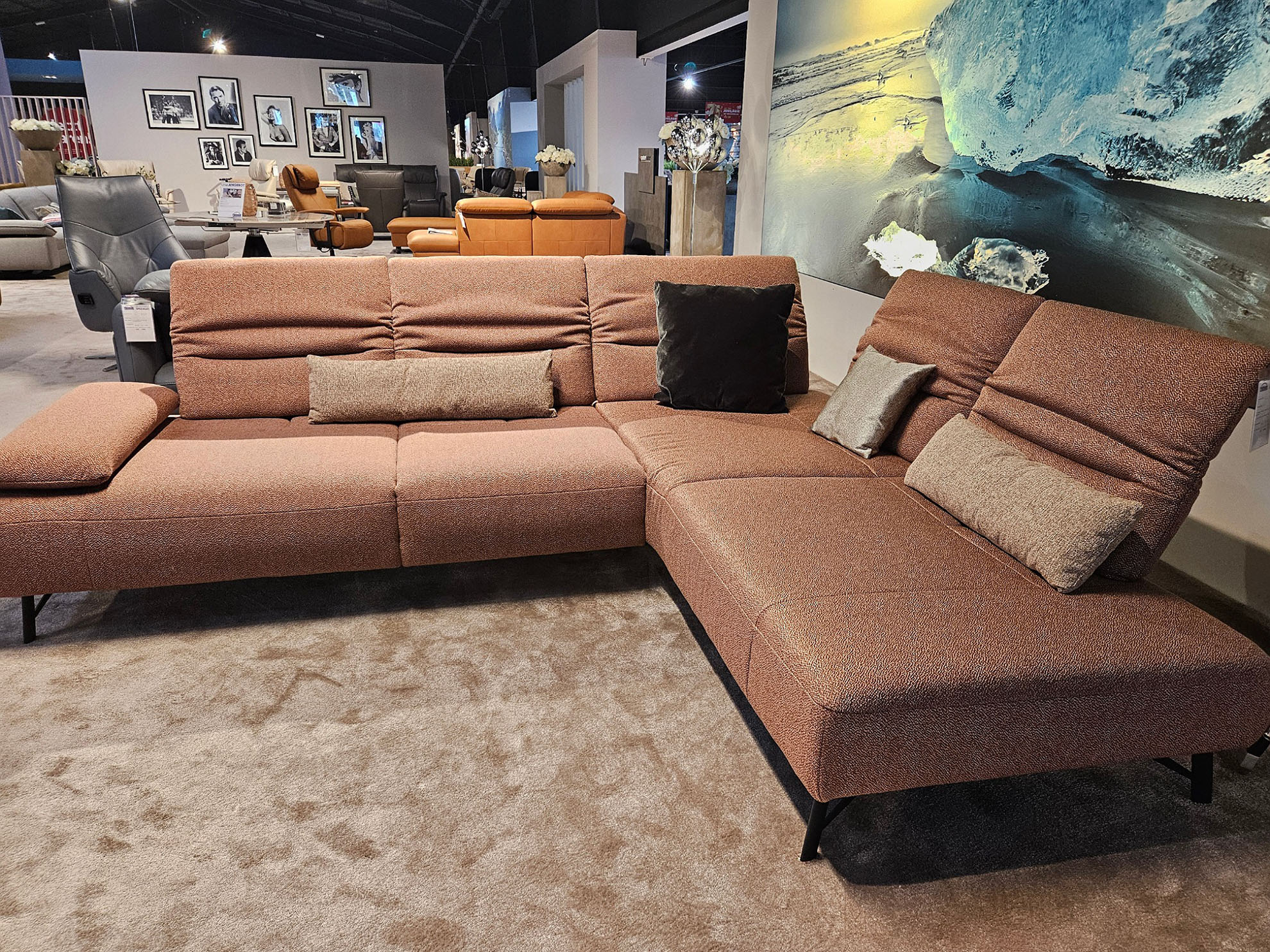 Himolla Ecksofa mit vielen Funktionen in Stoff -0147124600-34WW-A
