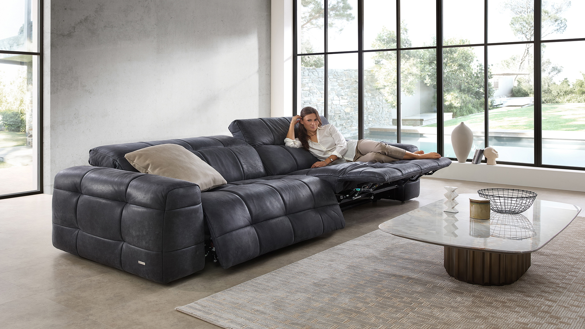 CAMPO DE´FIORI Designer Sofa Maxime mit Kopfteilverstellung in Leder CAMPO DE´FIORI Designer Sofa Maxime mit Kopfteilverstellung in Leder-05960131WW