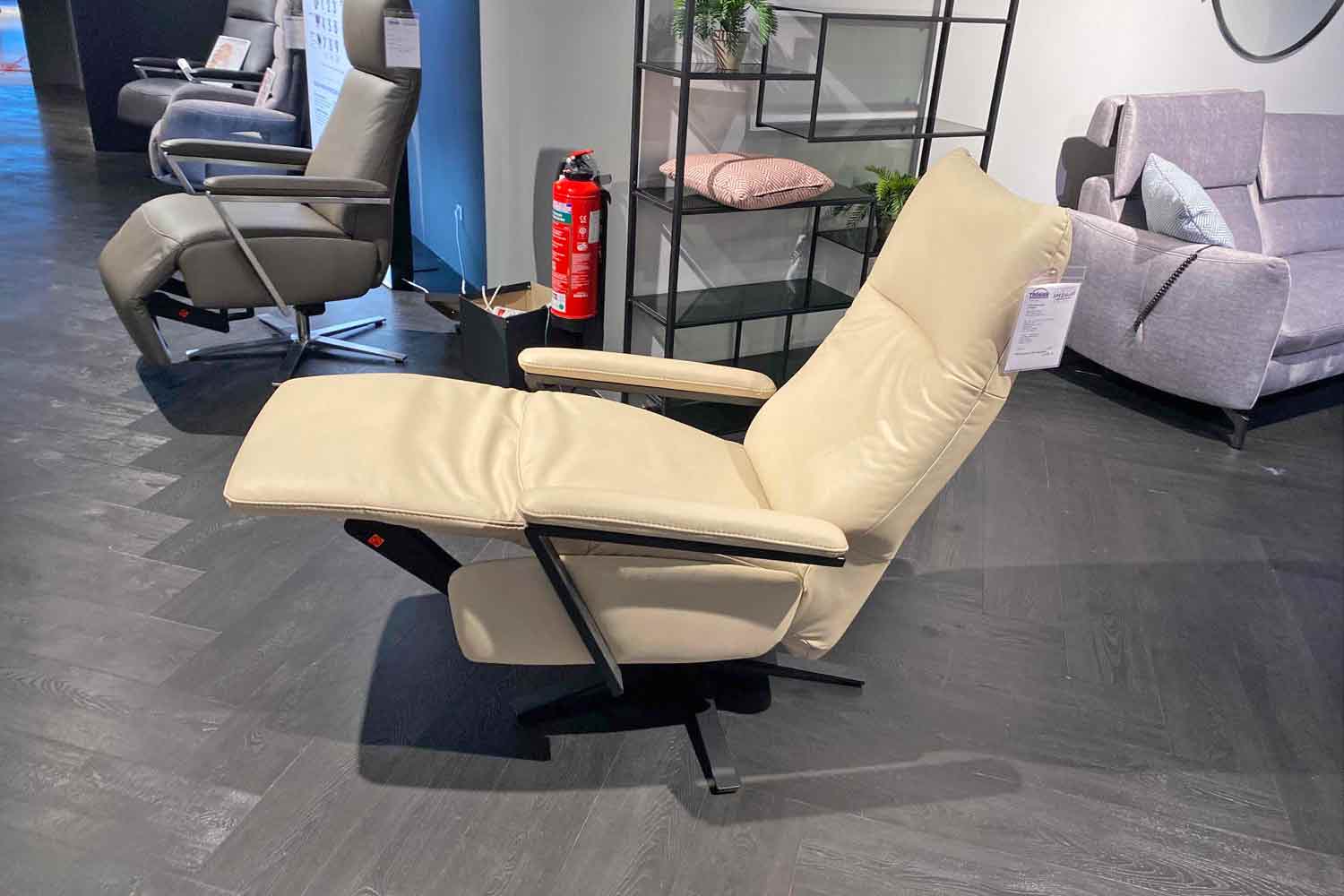 Sessel inkl. manueller Relaxfunktion in Smart Touch 