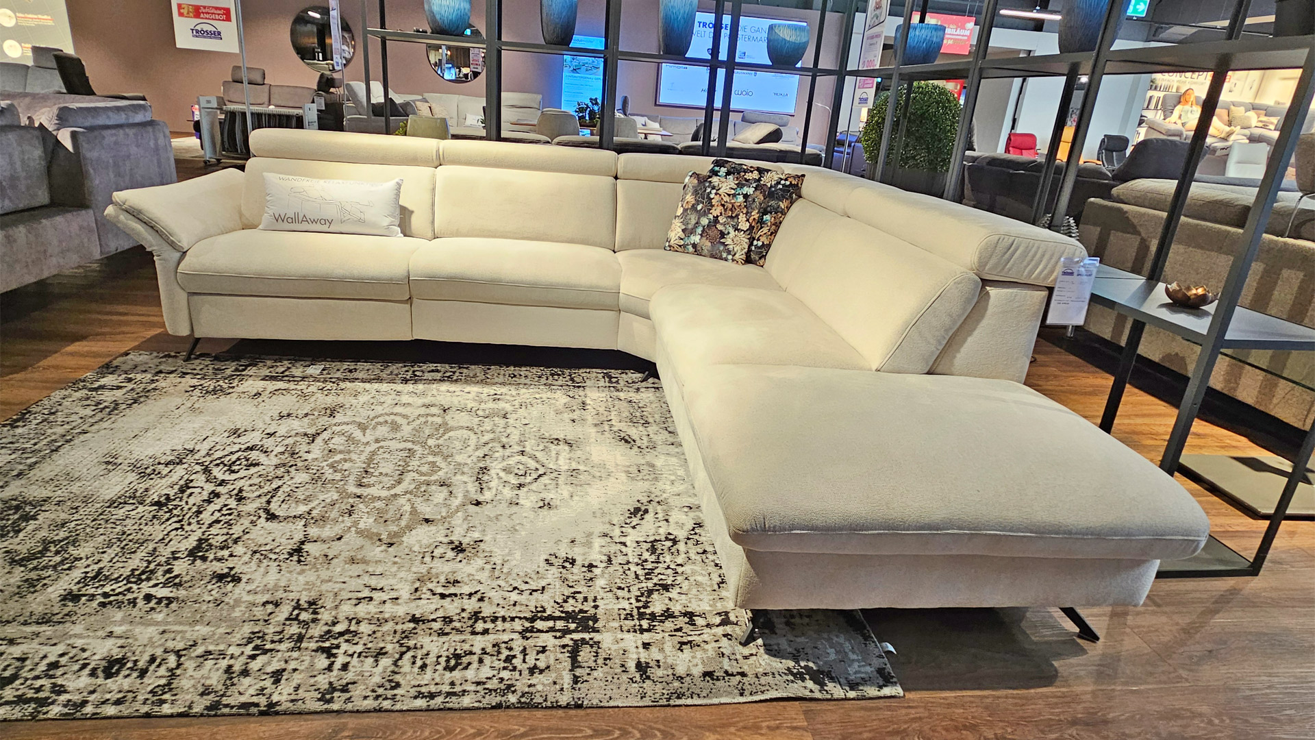 Modulmaster Ecksofa inkl. motorischer Relaxfunktion in Stoff