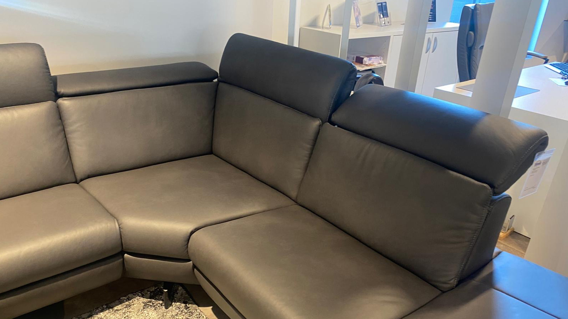 Leder Ecksofa inkl. motorischer Relaxfunktion 
