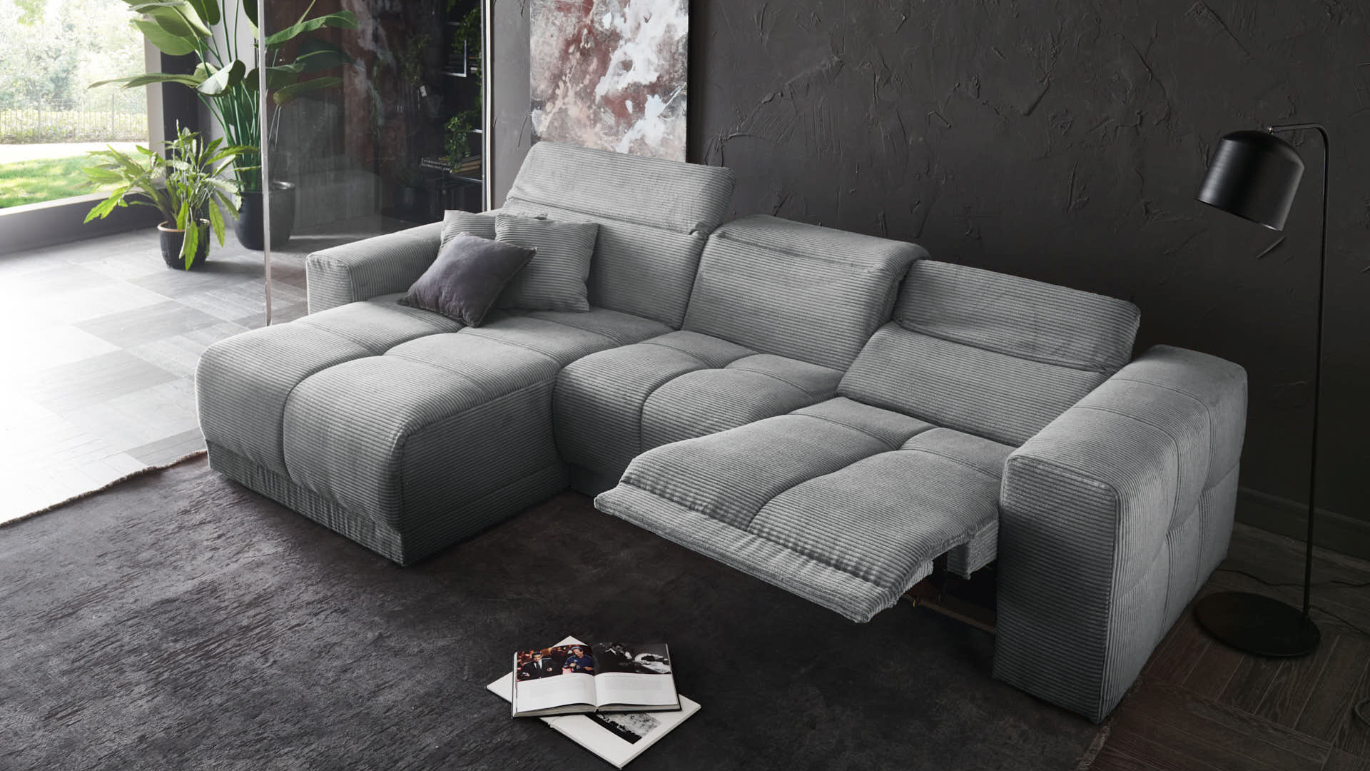 Ecksofa Toni mit motorischer Relaxfunktion in Trendstoff Cord Ecksofa Toni mit motorischer Relaxfunktion in Trendstoff Cord-0646Toni00WW
