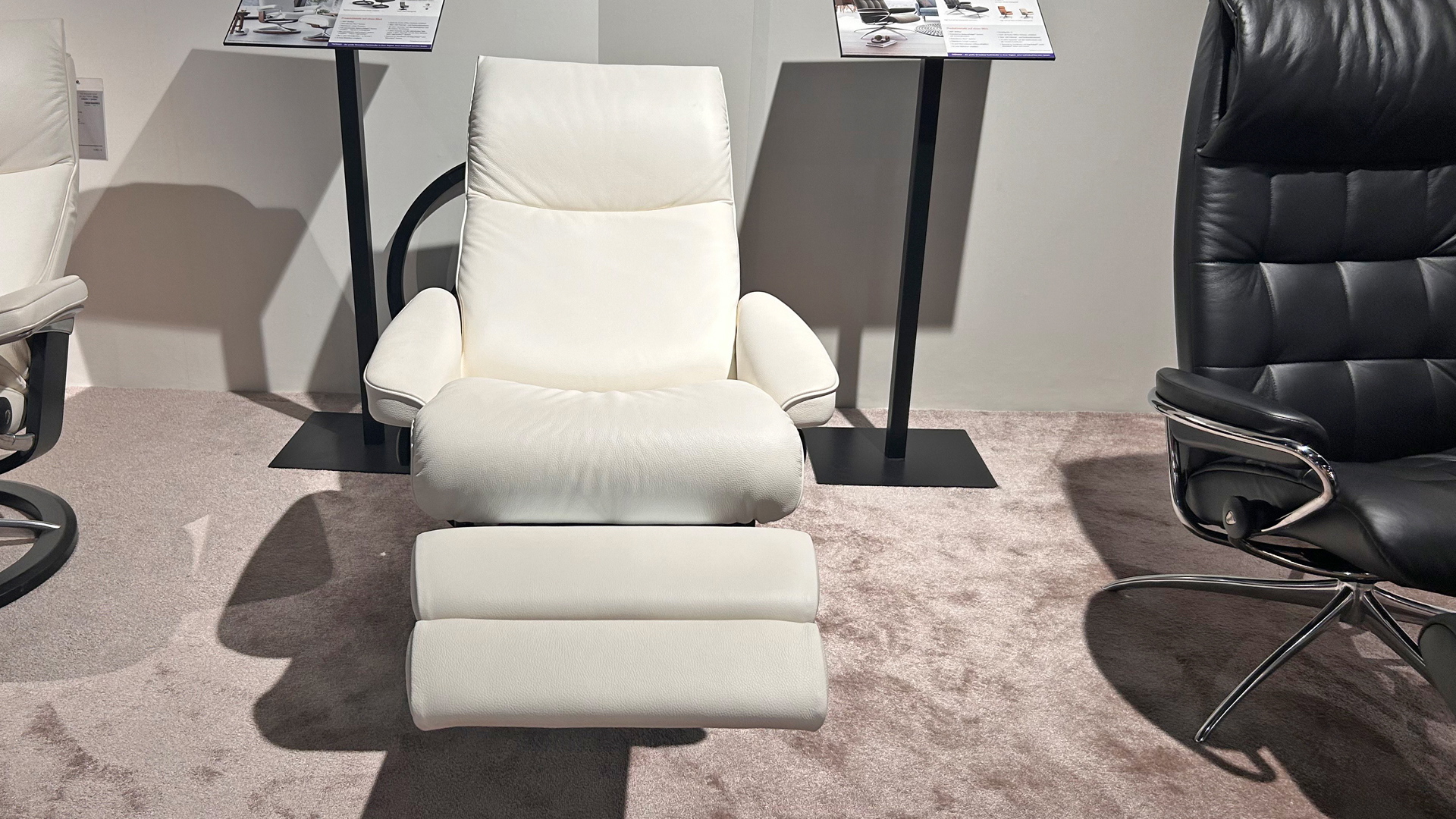 Stressless Sessel Aura M inkl. motorischer Relaxfunktion und Akku in Leder -0565068906-35WW-A