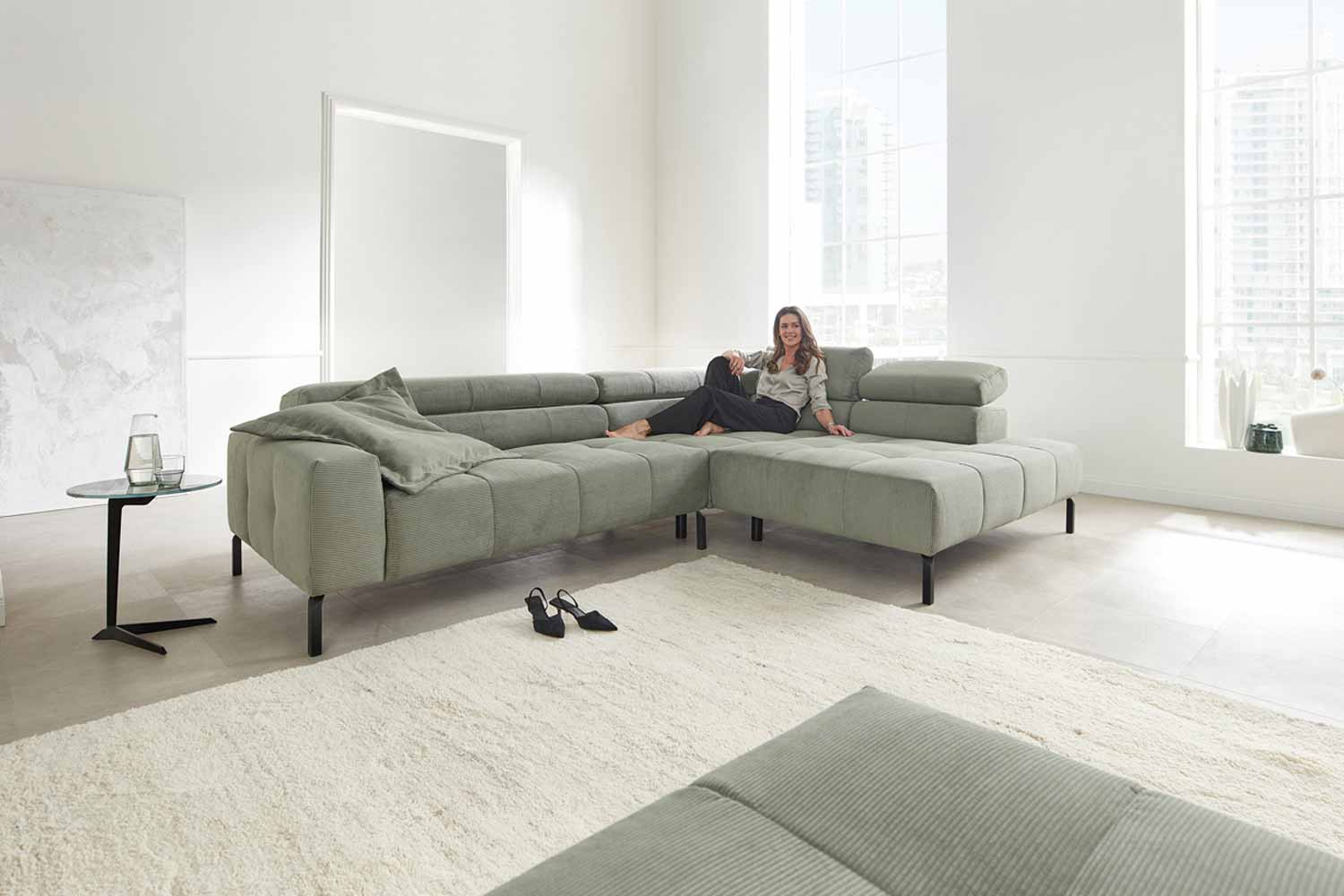 Hilker Ecksofa HC 34 inkl. Kopfteilfunktion in Trendstoff Cord