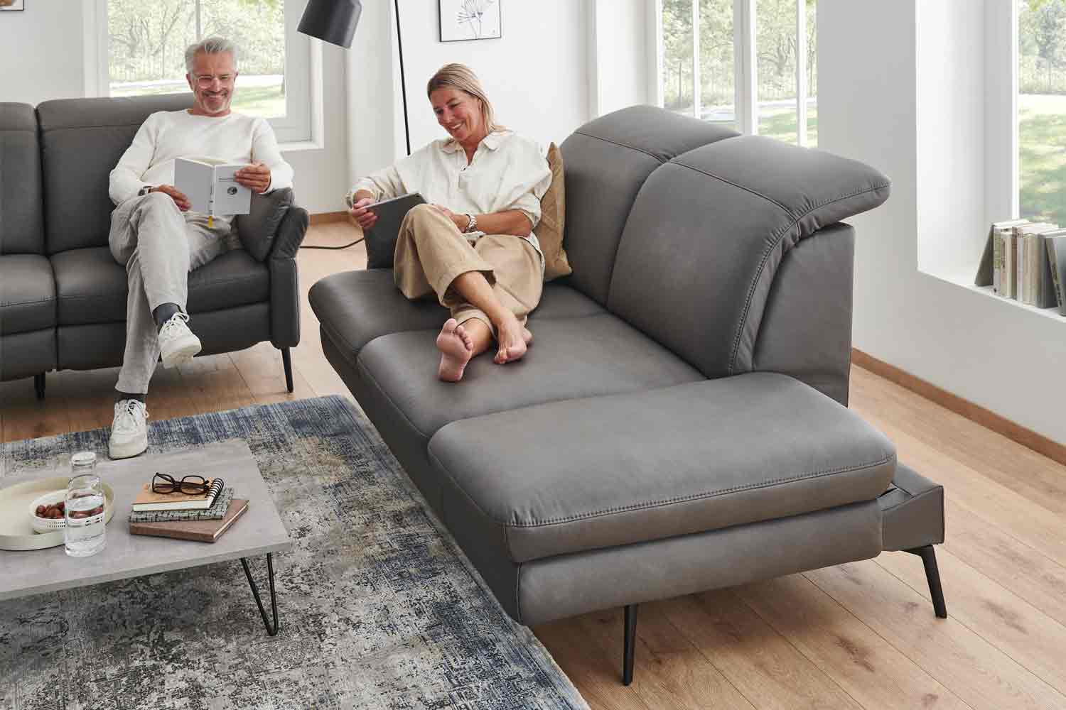 Couchgarnitur mit Federkern in Stoff