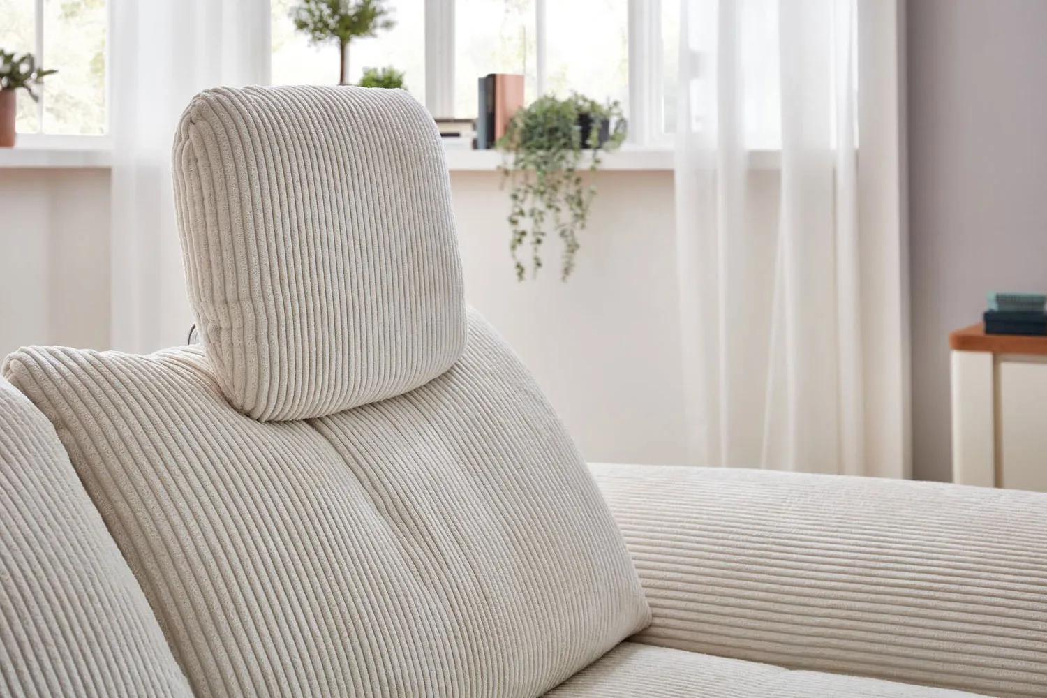Sofa 2,5-Sitzer in Trendstoff Cord