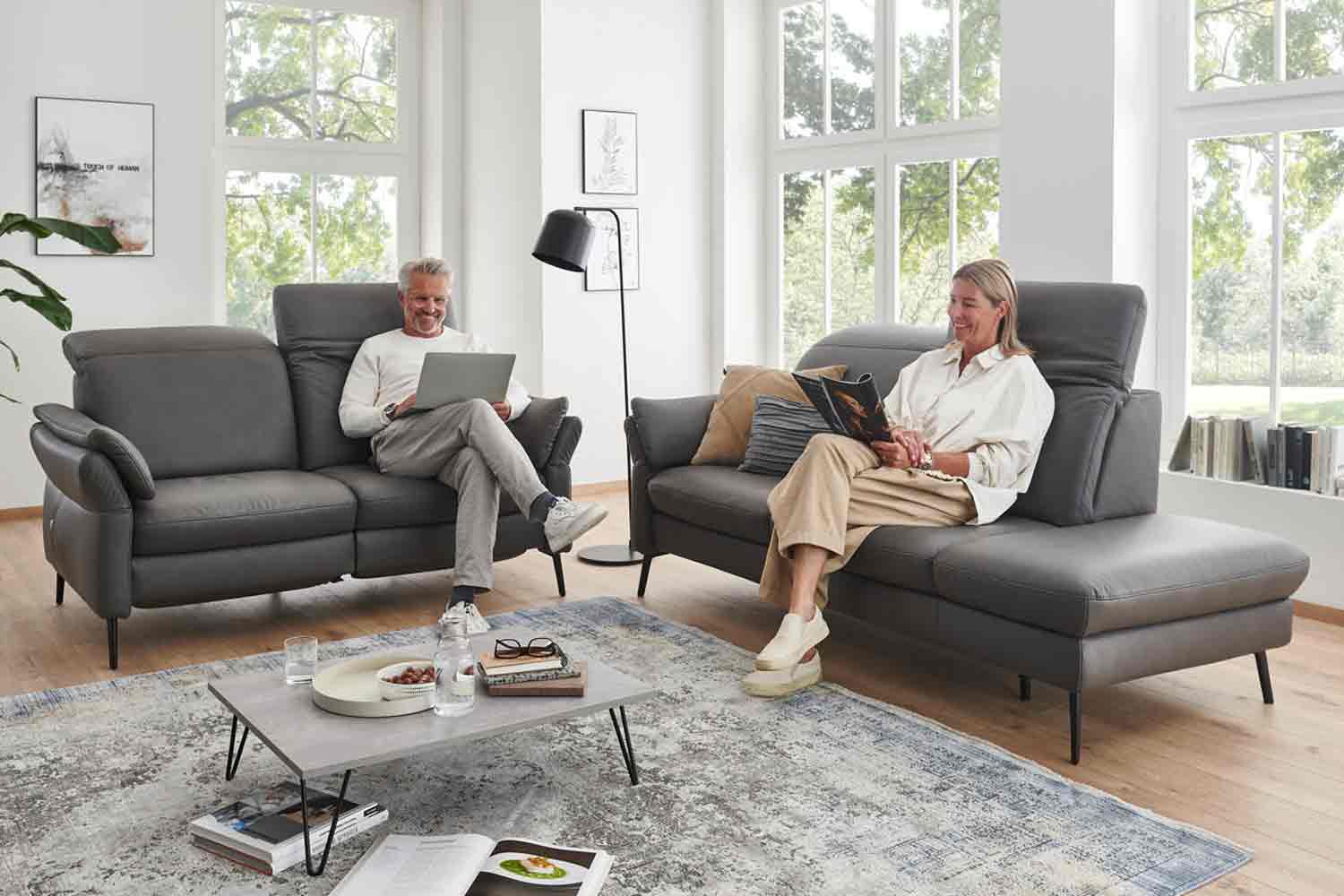 Couchgarnitur mit Federkern in Stoff