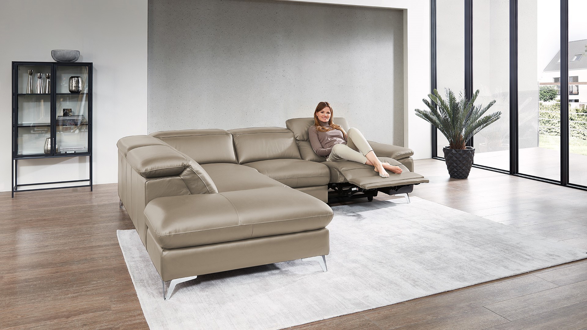 Ecksofa Seahawk mit motorischer Relaxfunktion in Leder Ecksofa Seahawk mit motorischer Relaxfunktion in Leder