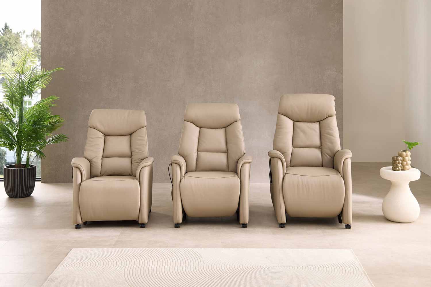 Relaxsessel mit Relaxfunktion und Aufstehhilfe Lederlook Relaxsessel mit Relaxfunktion und Aufstehhilfe Lederlook