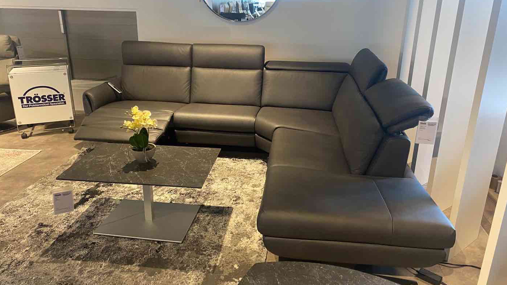 Leder Ecksofa inkl. motorischer Relaxfunktion 