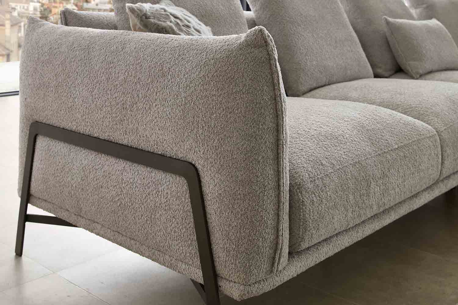CAMPO DE´FIORI Ecksofa Valentina in Boucle Stoff