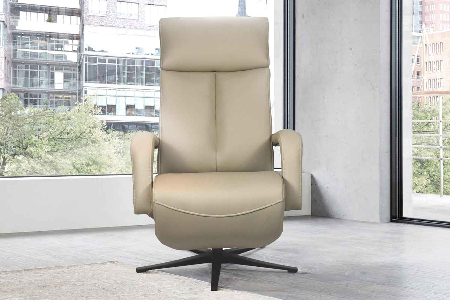 Relaxsessel mit 3-motorischer Relaxfunktion und Herz-Waage
