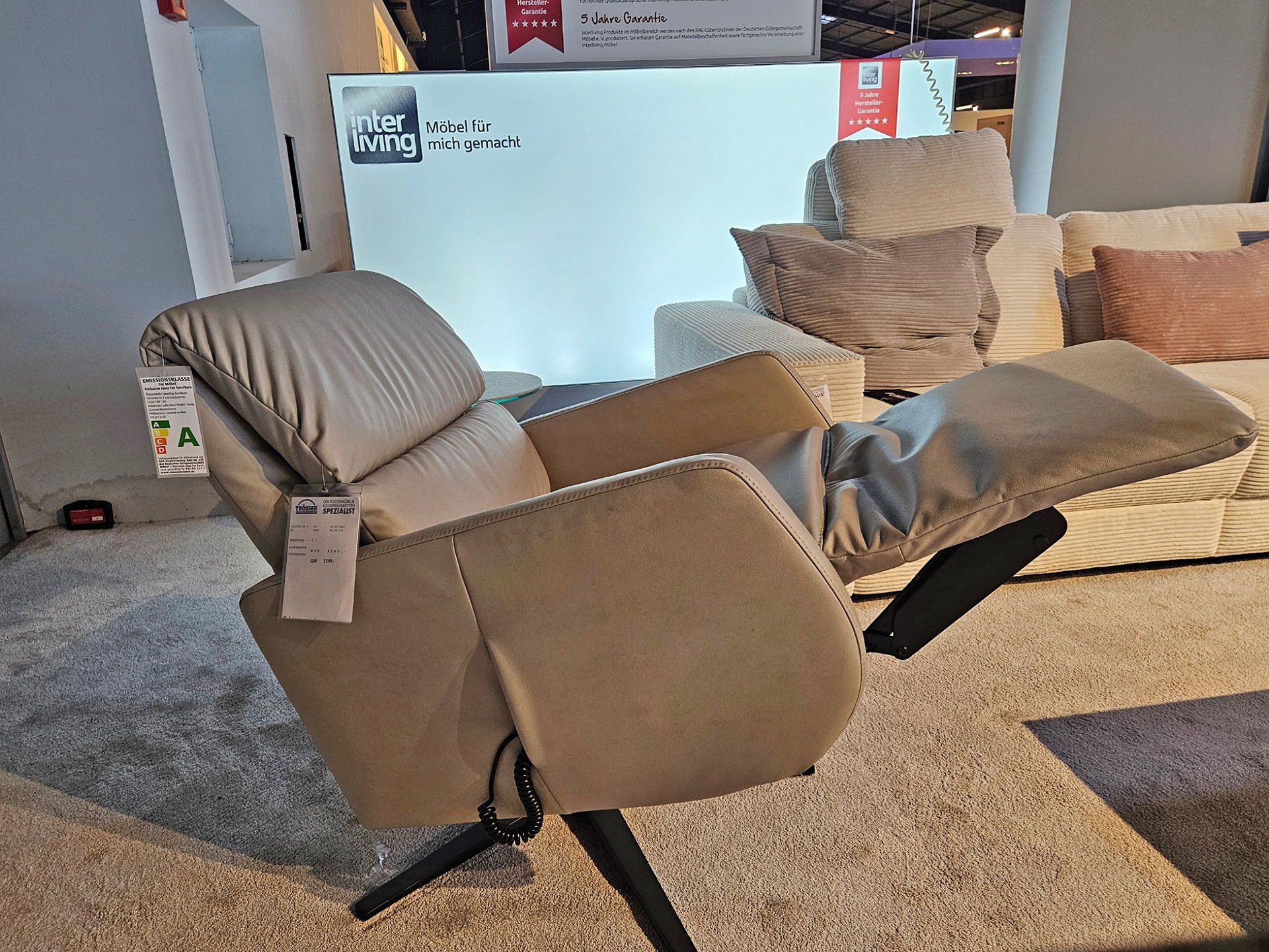 Hilker Sessel HC 48 inkl. motorischer Relaxfunktion und Akku in Leder -0533022501-34WW-A