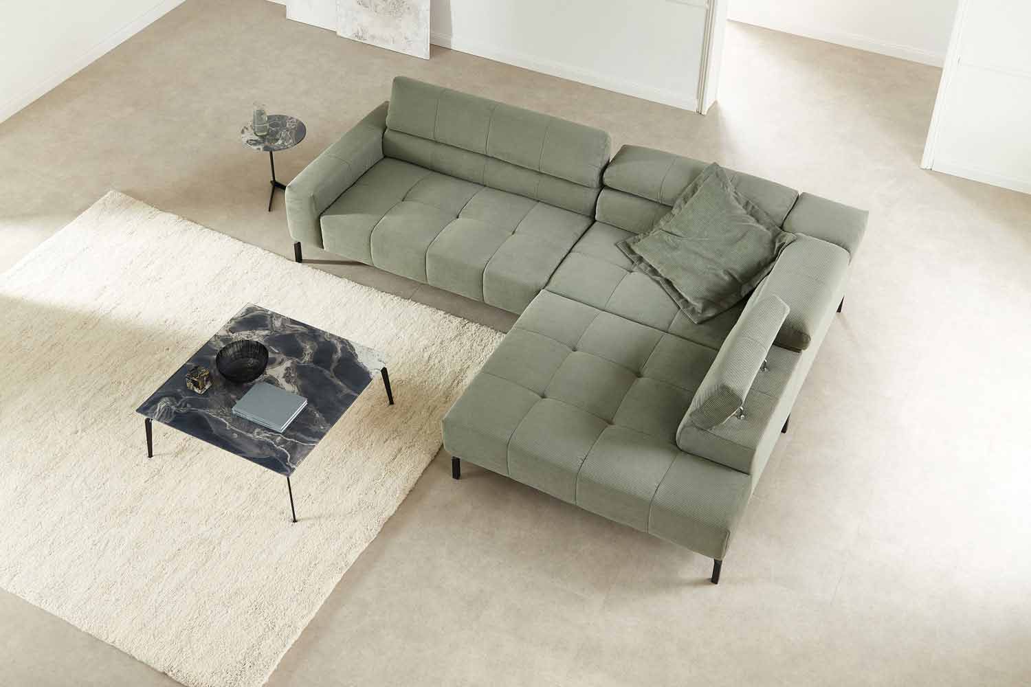 Hilker Ecksofa HC 34 inkl. Kopfteilfunktion in Trendstoff Cord