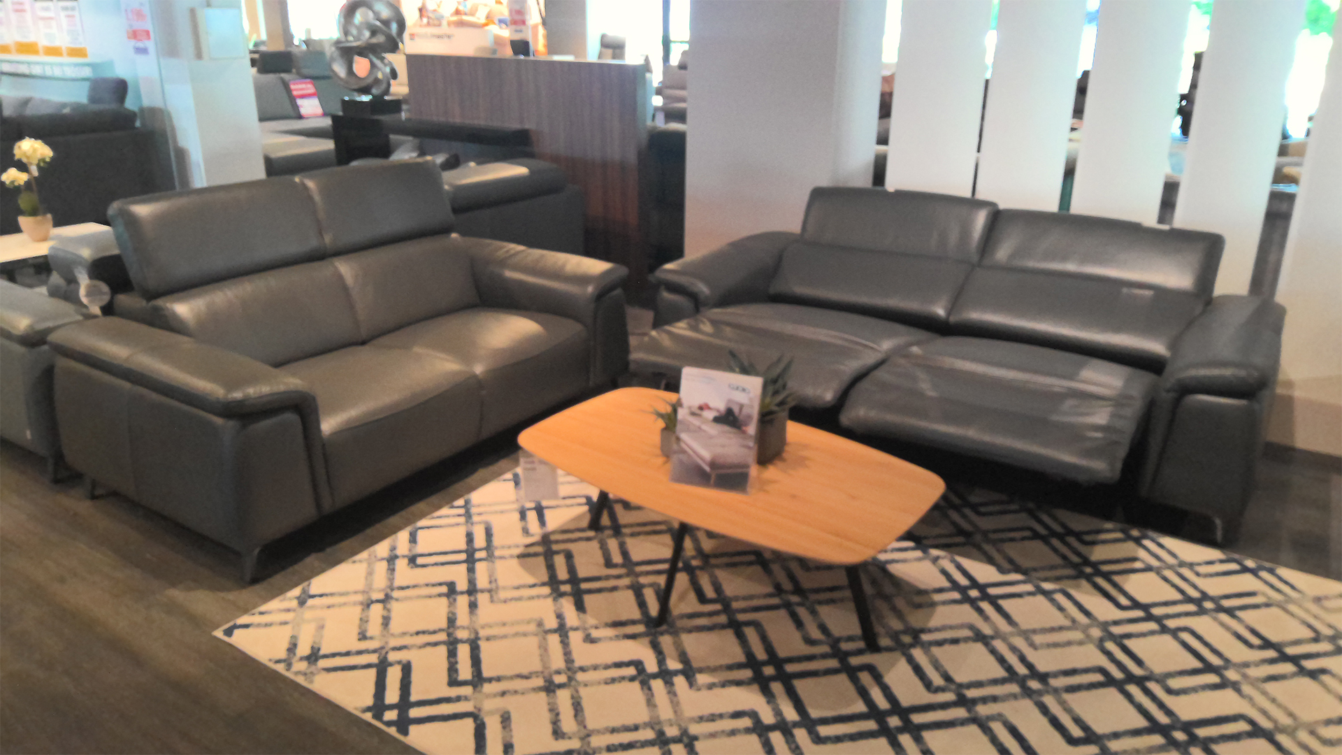 Cuoio Couchgarnitur mit motorischer Relaxfunktion in Leder -0597032000-07WW-A