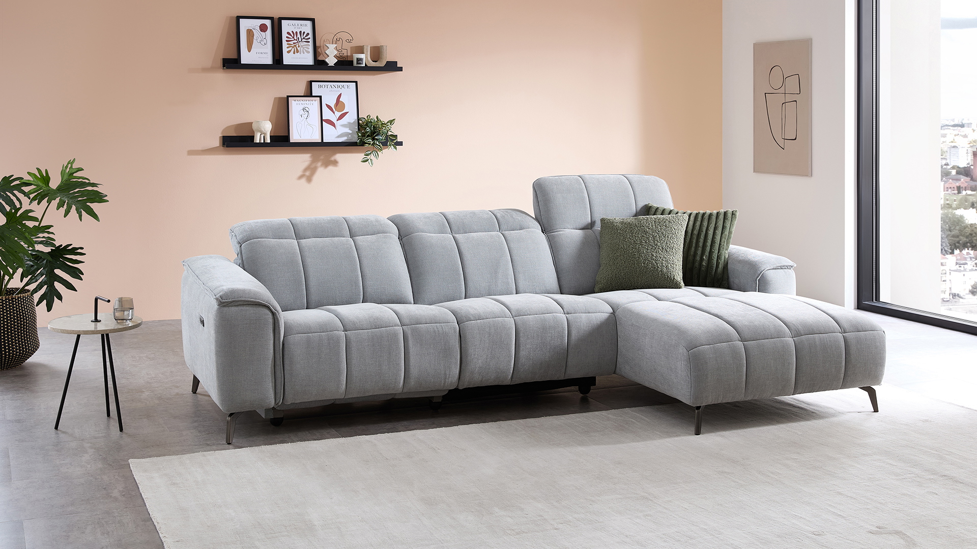 Stoff Ecksofa mit manueller Kopfteilverstellung und motorischer Relaxfunktion
