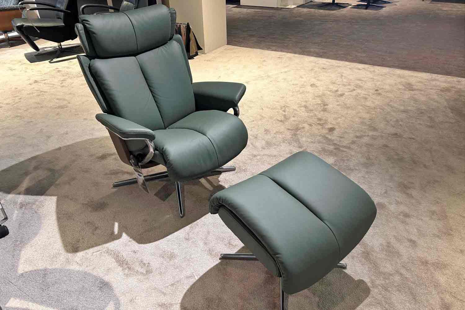 Stressless Sessel Magic M inkl. Hocker in Leder  