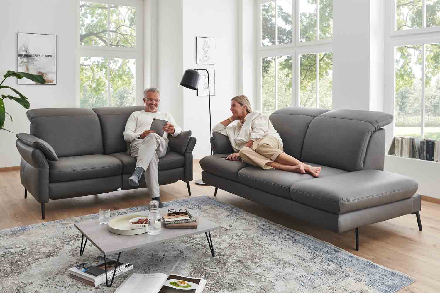 Couchgarnitur mit Federkern in Stoff