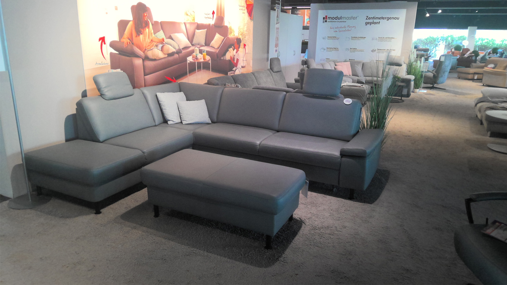 Modulmaster Ecksofa inkl. vielen Funktionen mit Hocker in Leder-0775015506-07WW-A