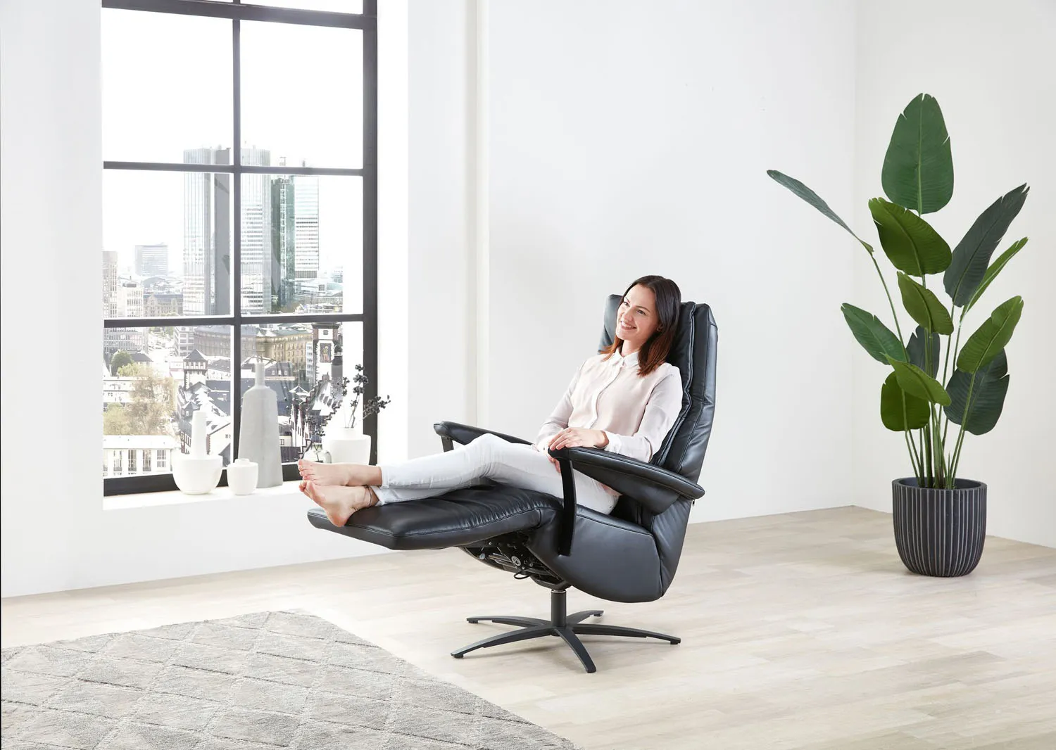 Relaxsessel 430 aus Echtleder inkl. 4 Motoren