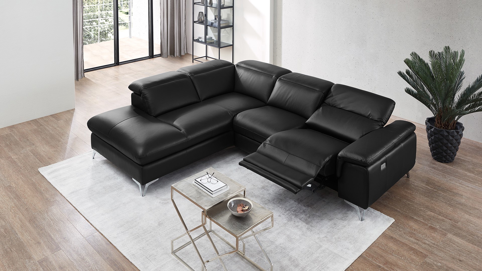 Ecksofa Seahawk mit motorischer Relaxfunktion in Leder Ecksofa Seahawk mit motorischer Relaxfunktion in Leder
