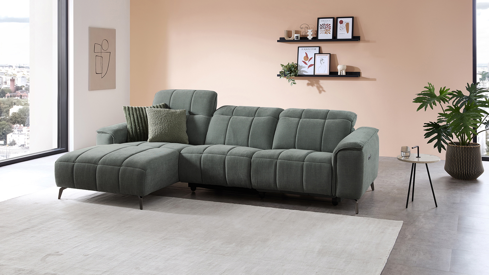 Stoff Ecksofa mit manueller Kopfteilverstellung und motorischer Relaxfunktion