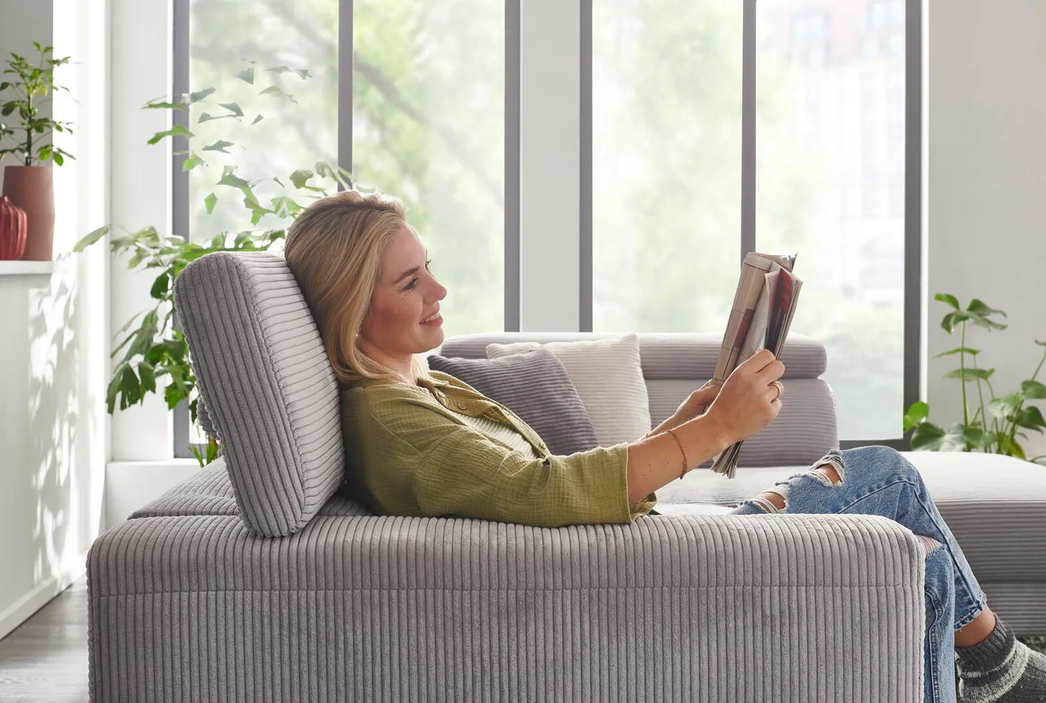 Cord Ecksofa Inkl. manueller Kopfteilverstellung Grün links mit Funktion 