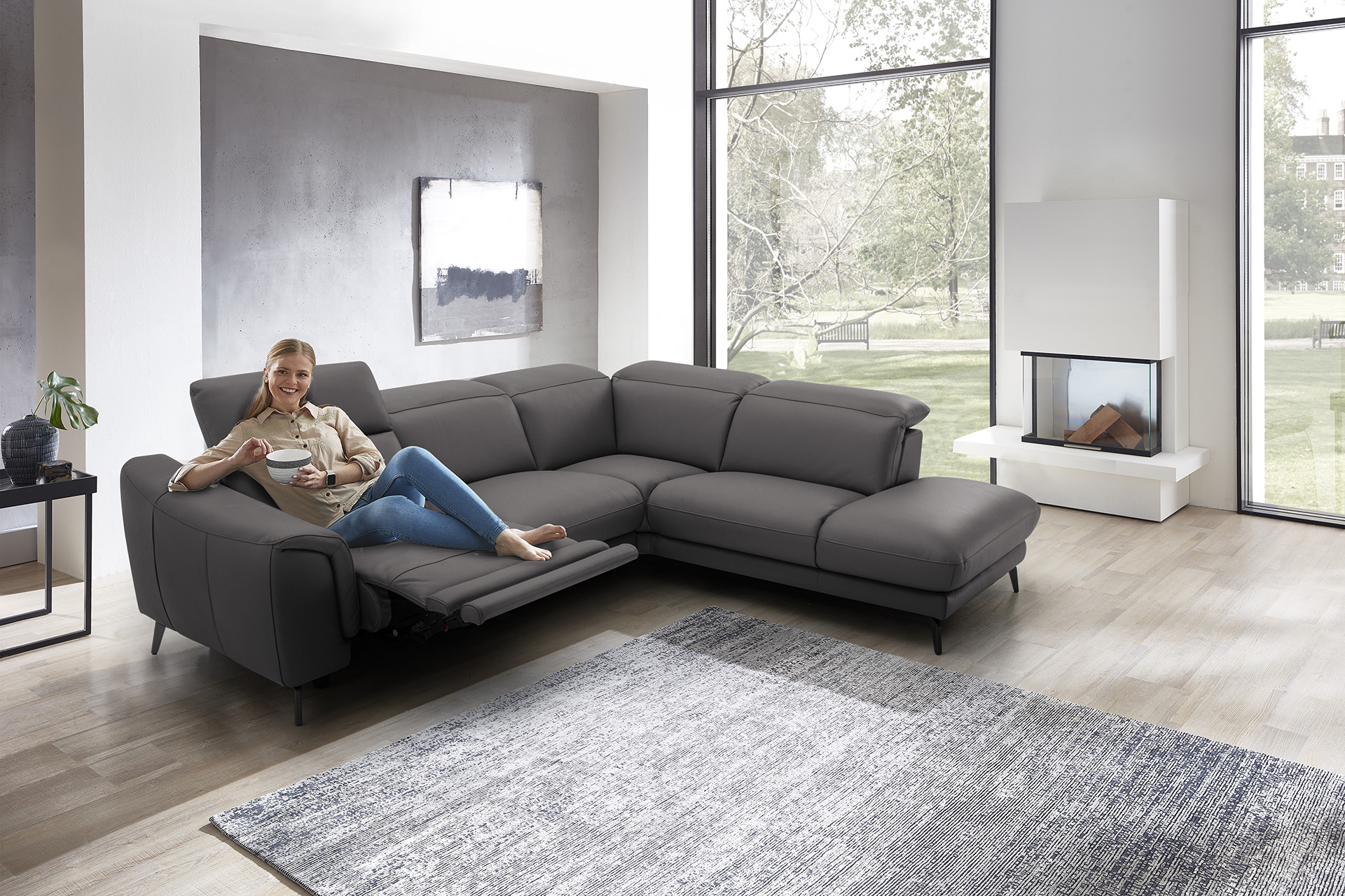 Leder Ecksofa inkl. manueller Kopfteilverstellung