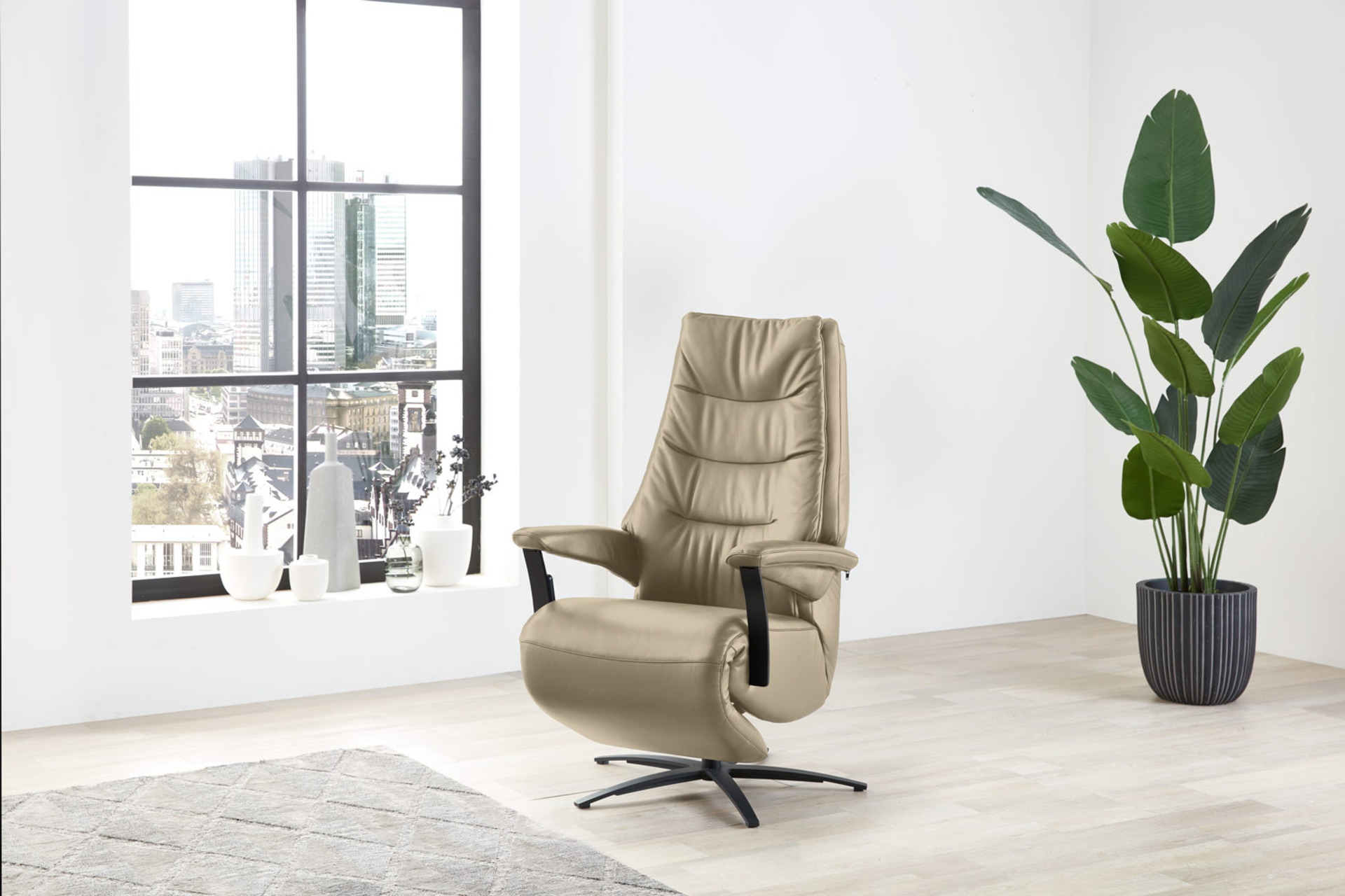Relaxsessel 430 aus Echtleder inkl. 4 Motoren Beige mit Akku 