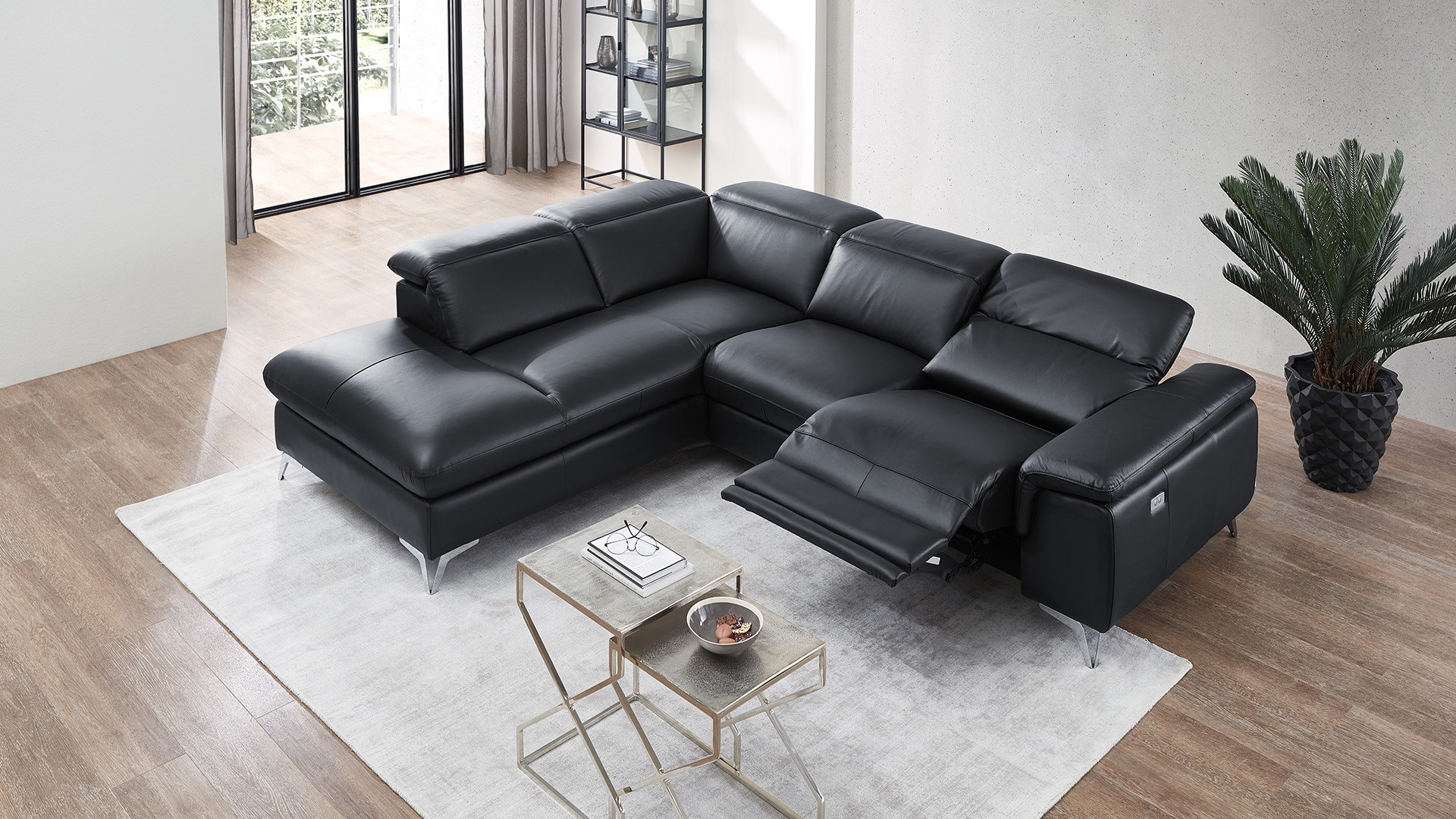 Ecksofa Seahawk mit motorischer Relaxfunktion in Leder Ecksofa Seahawk mit motorischer Relaxfunktion in Leder