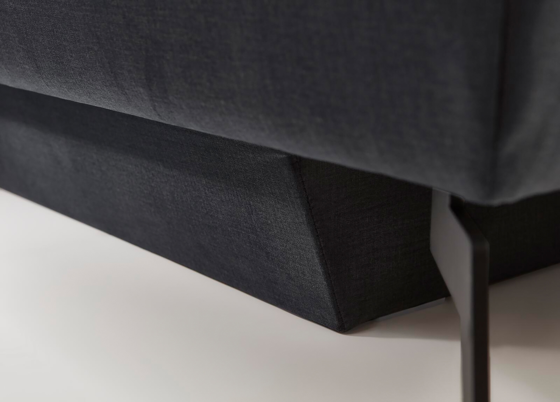 Schlafsofa Kayla mit Bettkasten & Querschläferfunktion