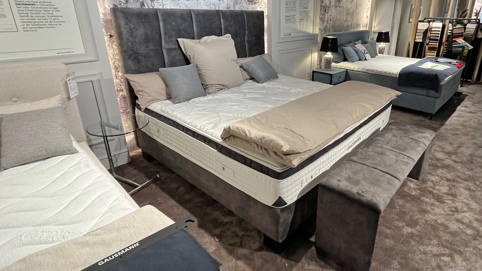 Gausmann Boxspringbett inkl. Wendematratze und Bank in Stoff-0326800105-36WW-A
