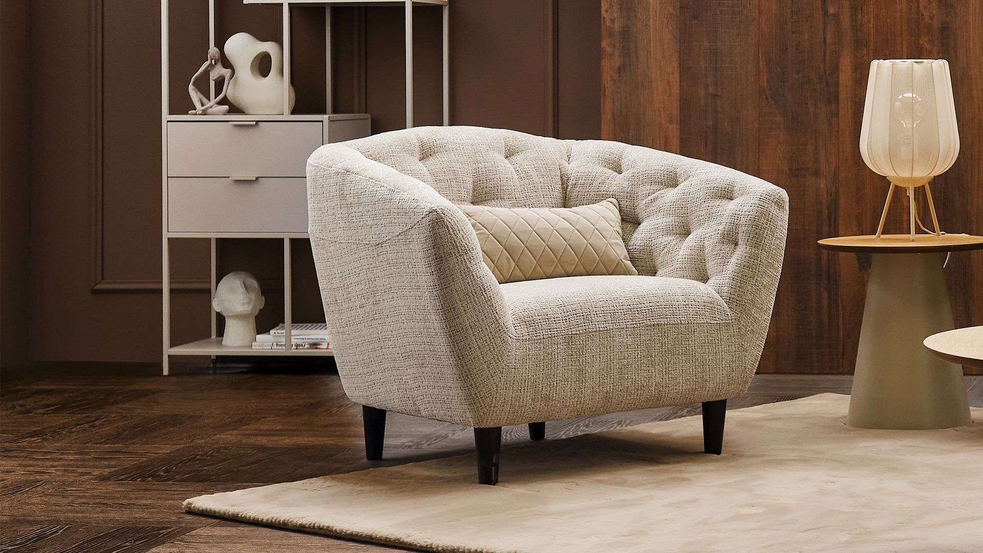Couchgarnitur Ria mit Chesterfield Design in Stoff Couchgarnitur Ria mit Chesterfield Design in Stoff