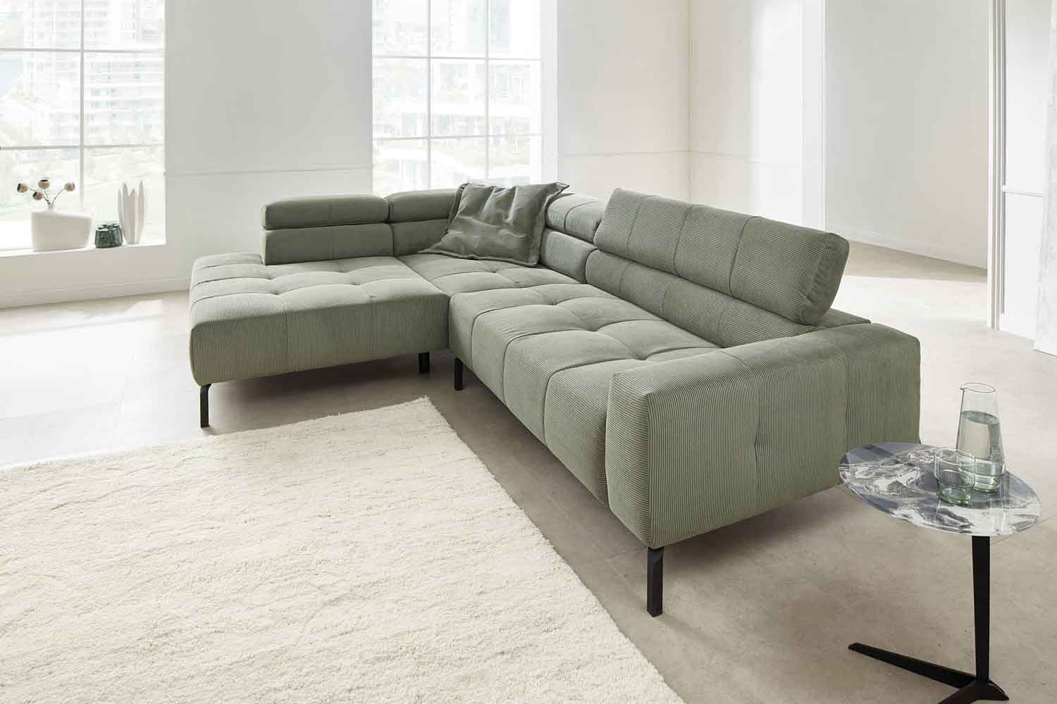 Hilker Ecksofa HC 34 inkl. Kopfteilfunktion in Trendstoff Cord