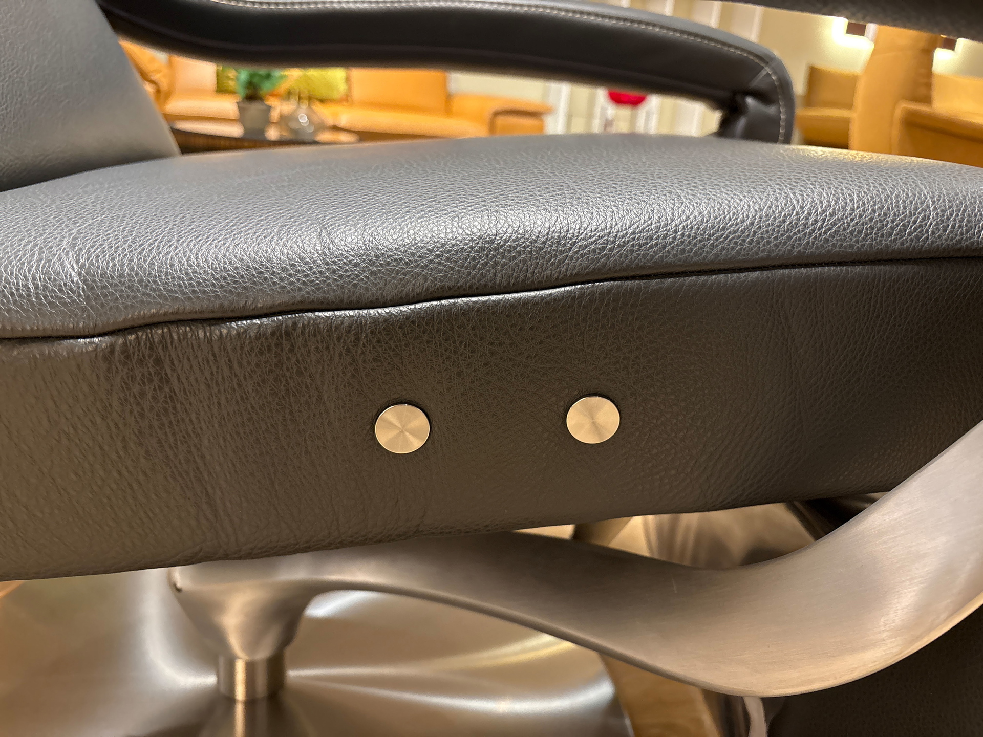 Koinor Relaxsessel mit motorischer Funktion und Akku in Leder-0160026901-40WW-A