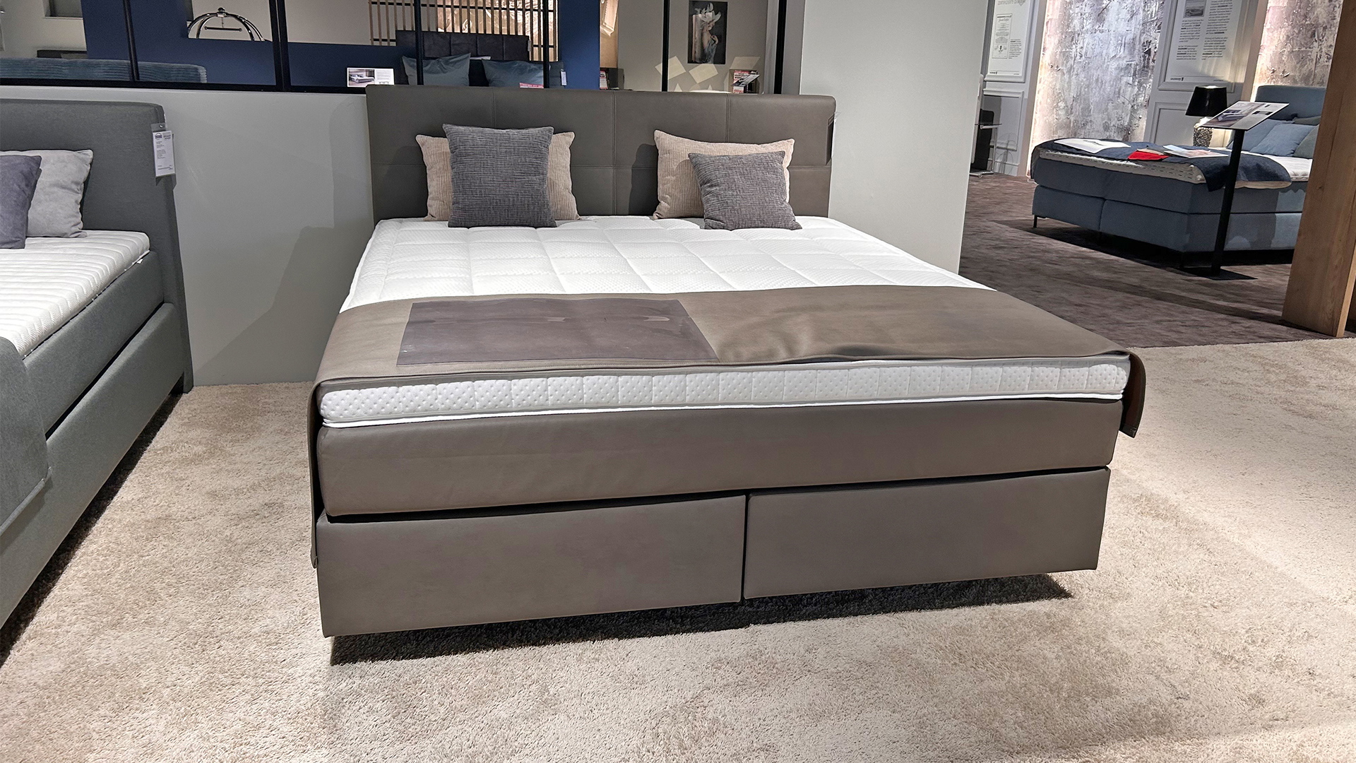 Boxspringbett in Smart Touch Stoff- 0659000502-36WW-A