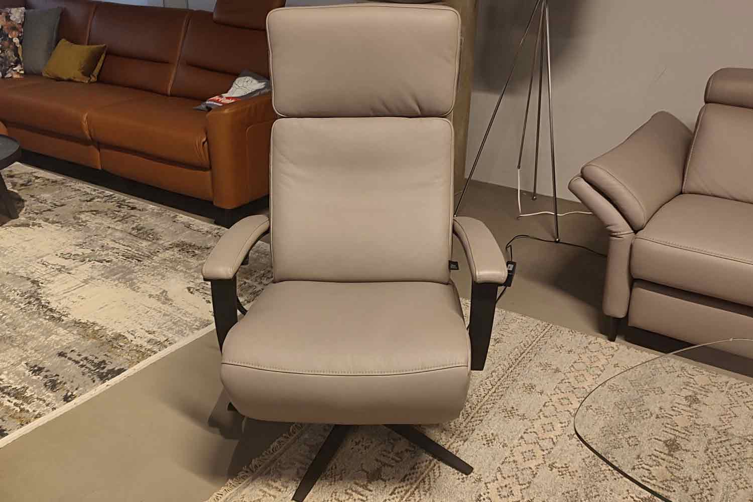 Interliving Sessel IL 4541 inkl. motorischer Relaxfunktion in Leder    