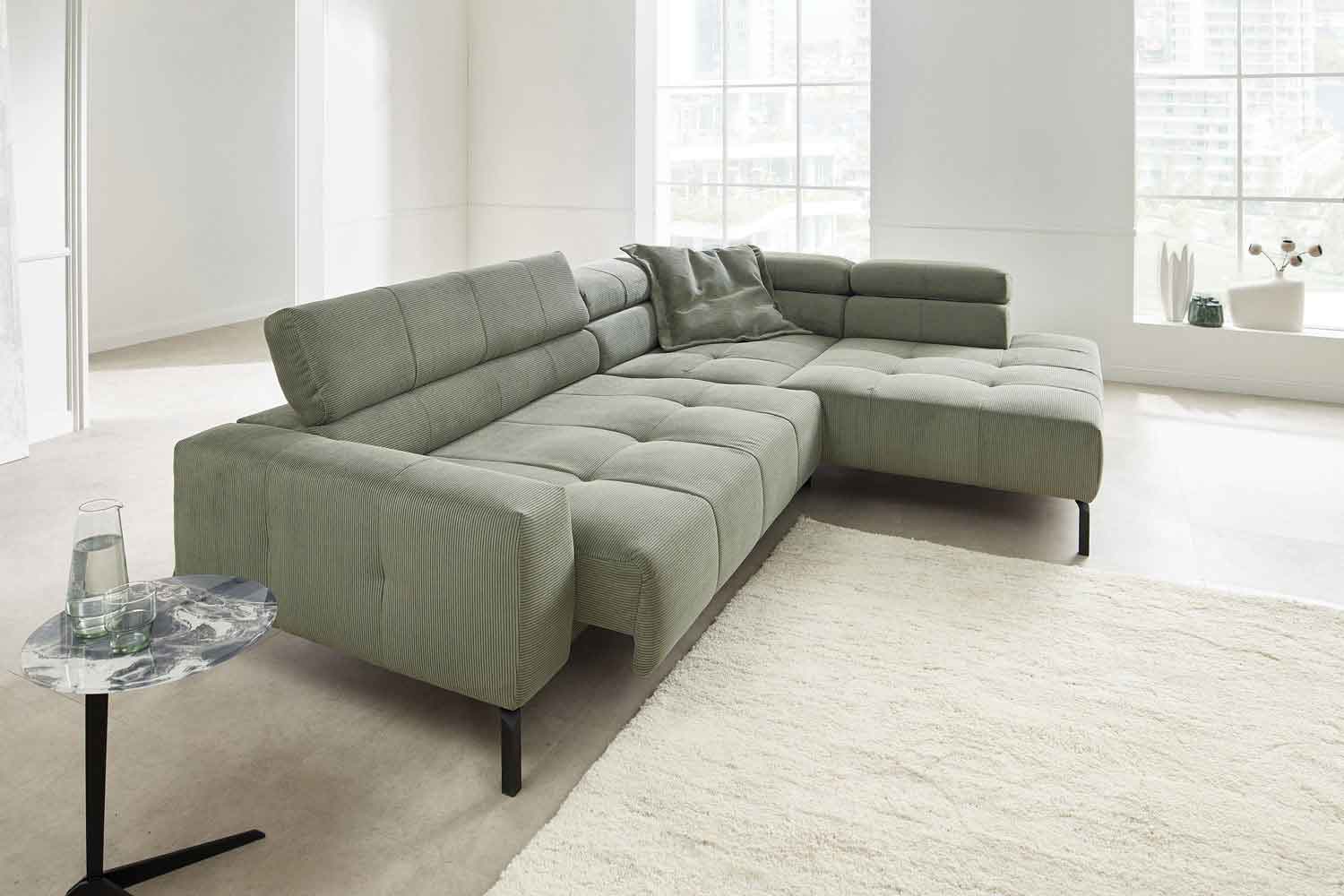 Hilker Ecksofa HC 34 inkl. Kopfteilfunktion in Trendstoff Cord