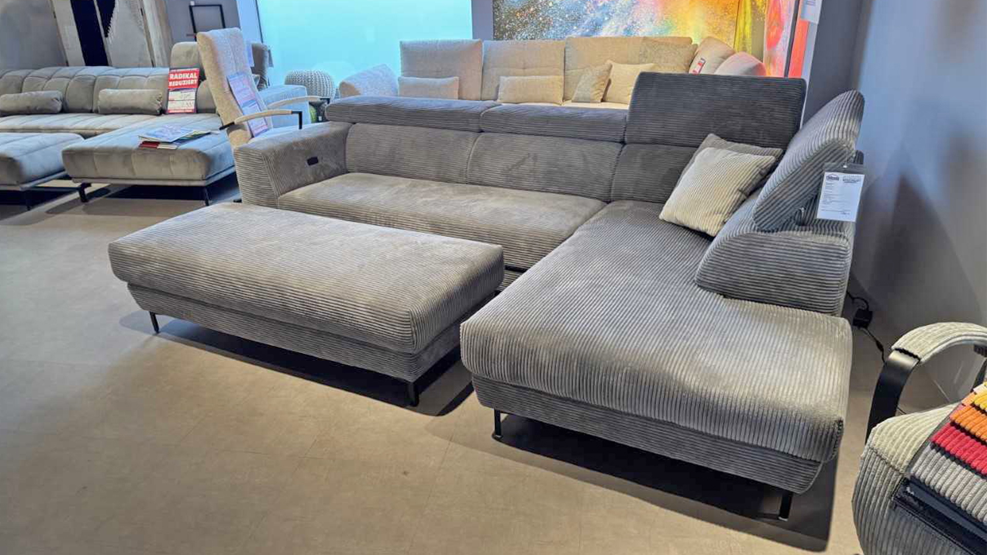 Ecksofa inkl. motorischer Sitzvorzug mit Hocker in Trendstoff Cord-0612003900-36WW-A