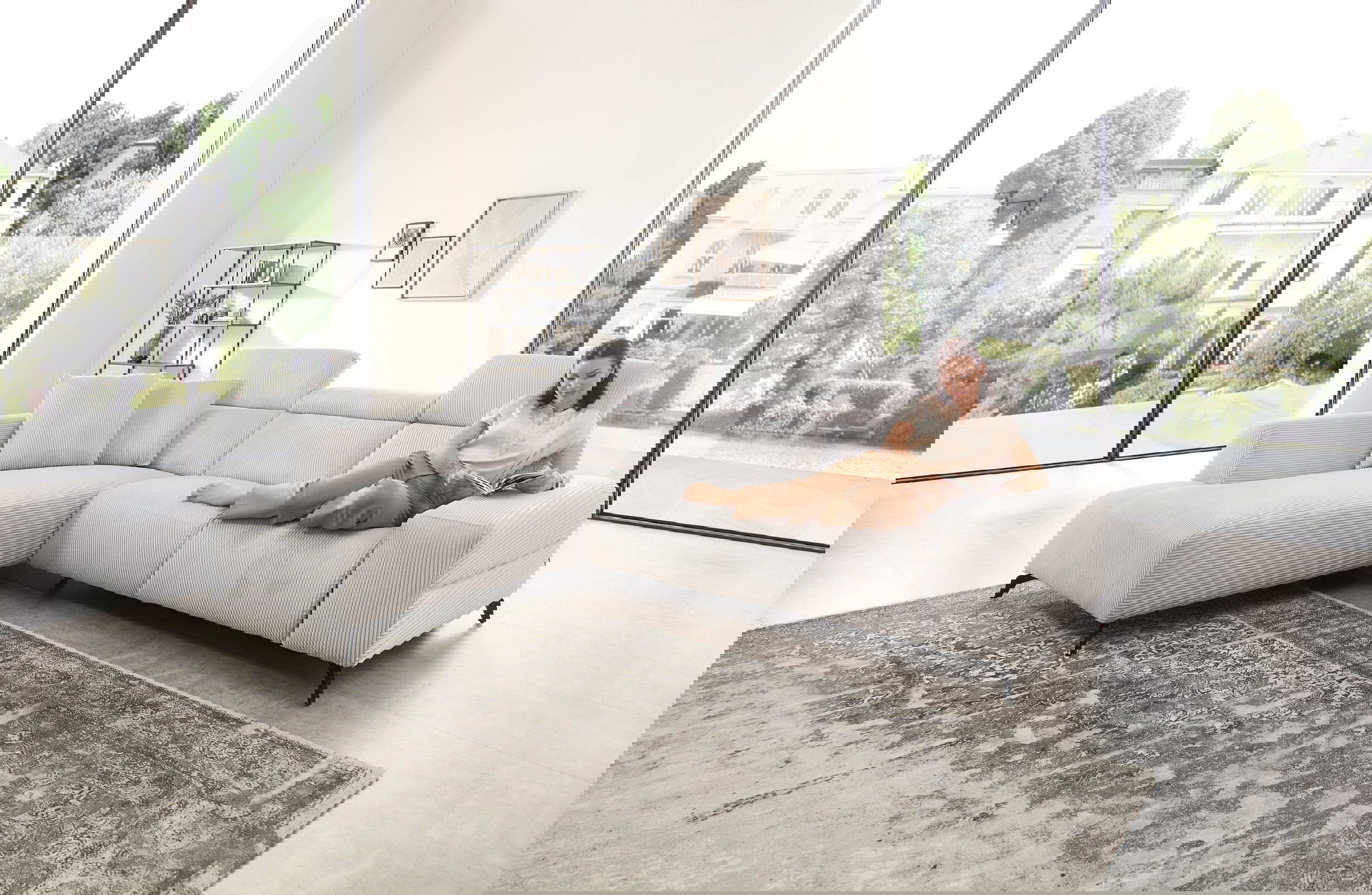 Cuoio Ecksofa in Trendstoff Cord