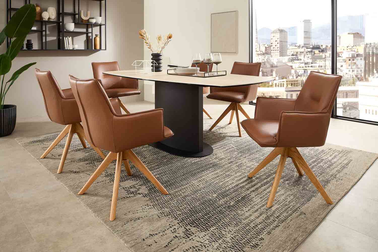 Dining Esszimmerstuhl Hamilton Wood inkl. Dreh-und Rückholfunktion in Leder Dining Esszimmerstuhl Hamilton Wood inkl. Dreh-und Rückholfunktion in Leder