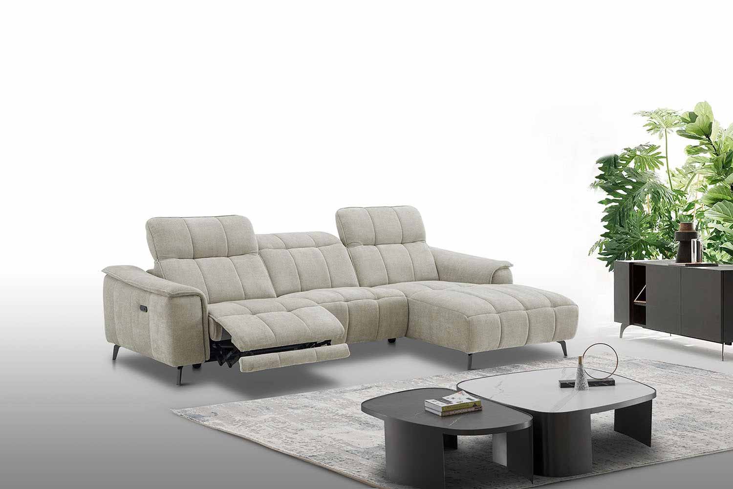 Stoff Ecksofa mit manueller Kopfteilverstellung und Funktion Stoff Ecksofa mit manueller Kopfteilverstellung und Funktion